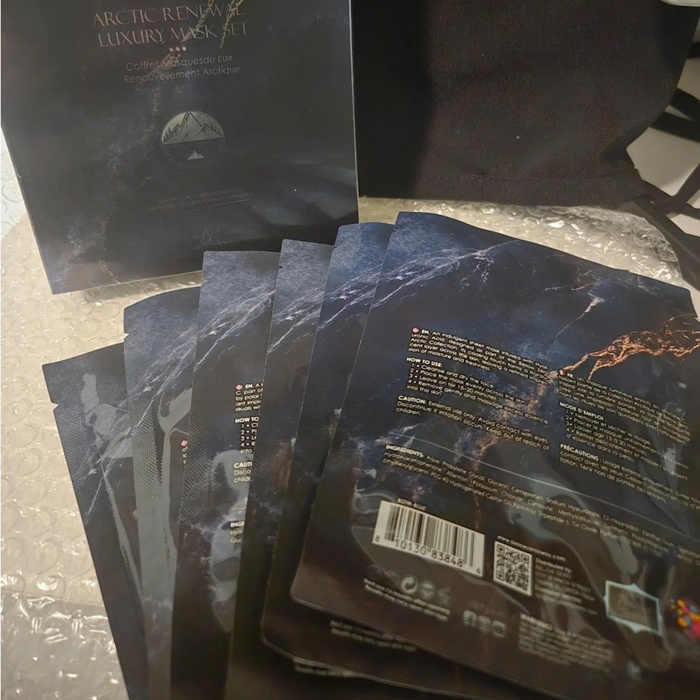 Arctic Renewal Luxury Mask Set Pack of 6 - Picture 4 of 9